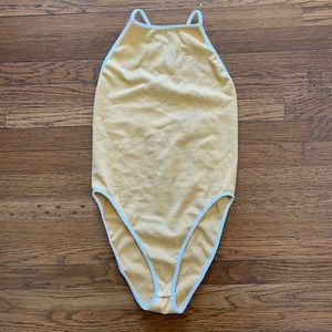 Ribbed yellow soft bodysuit, M